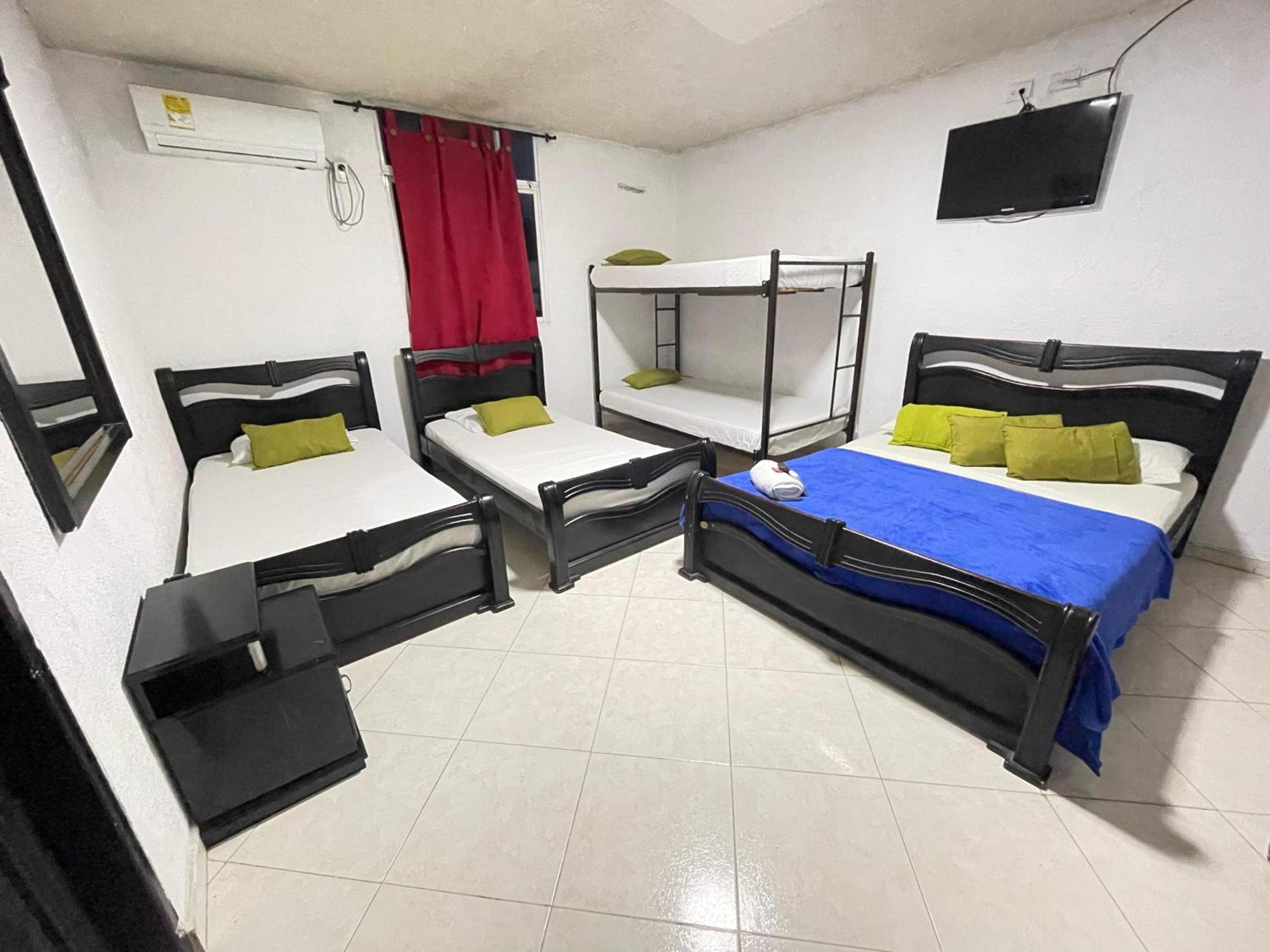 Boutique San Sara Terminal *